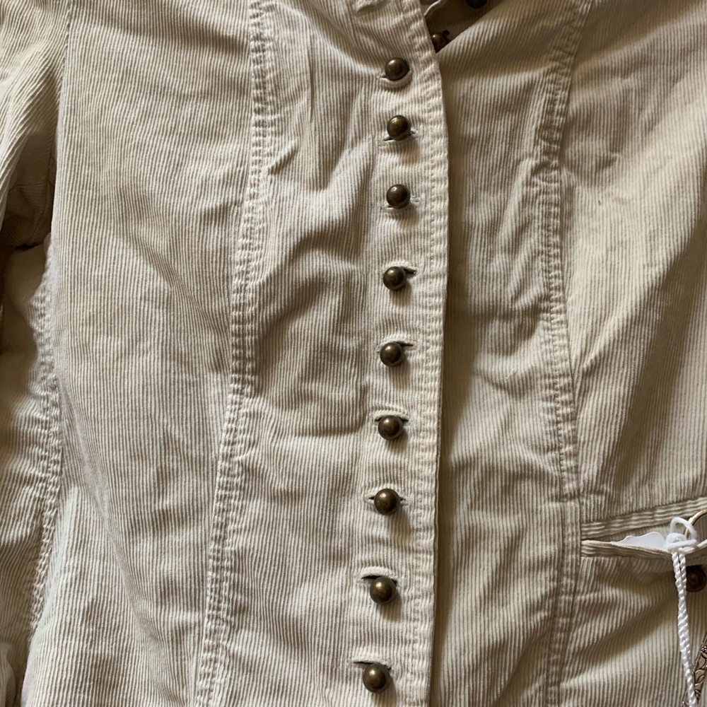 Jacket - Picture 2 of 9